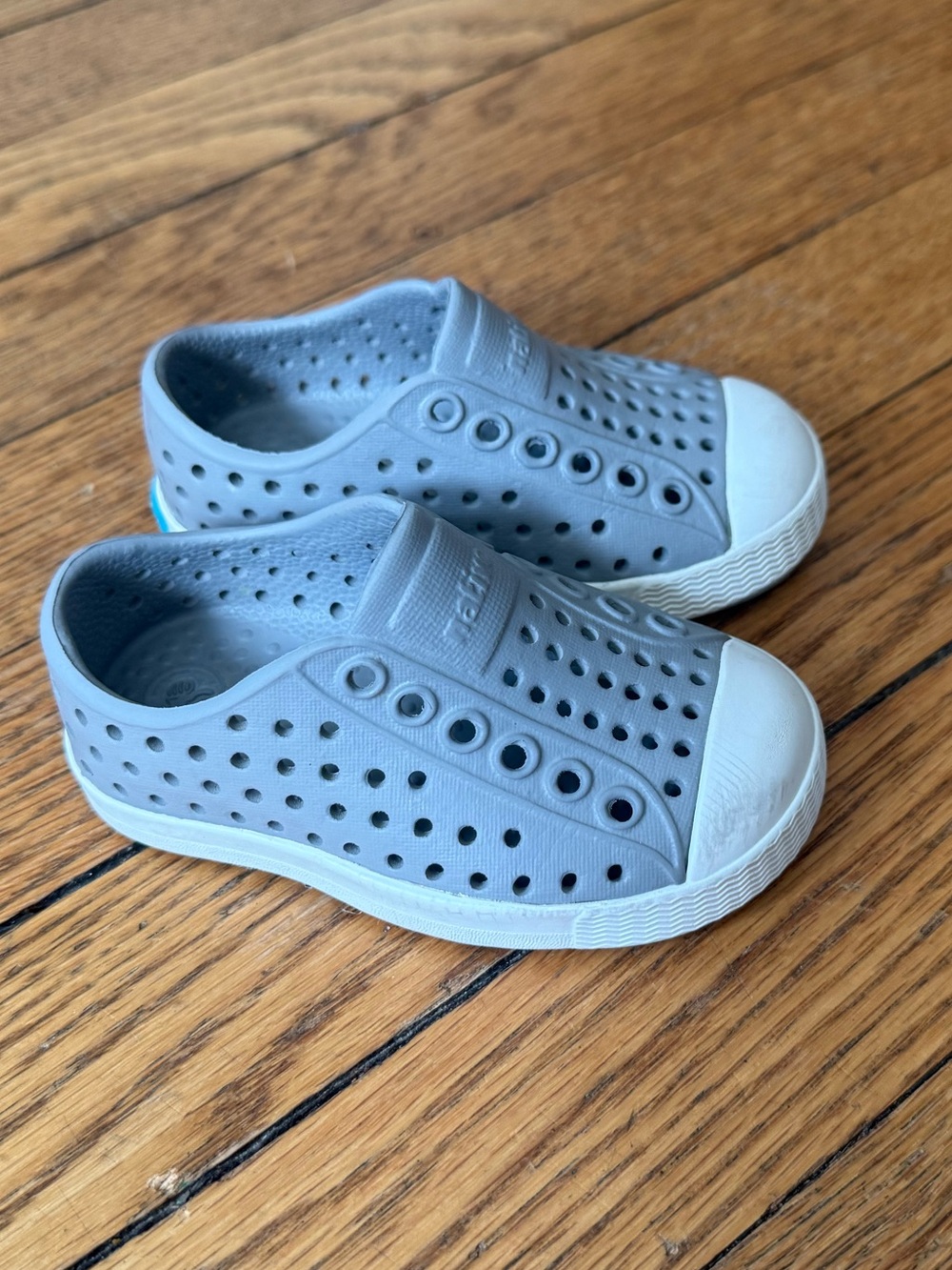 Native Shoes Kids Light Gray Jefferson - Size 4